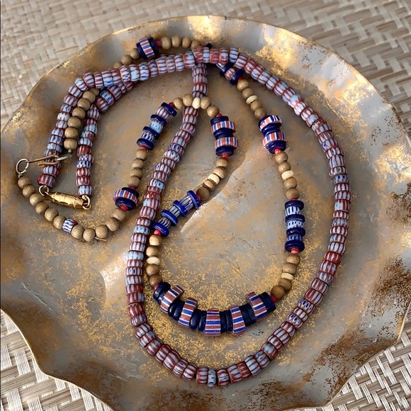 Jewelry - Vintage Long Beaded Necklace Set